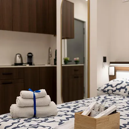 Serenity 4* نابولي