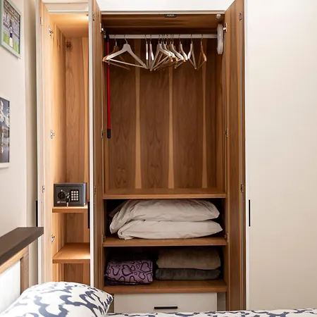 Serenity 4* ナポリ